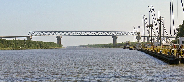 https://pixabay.com/de/nord-ostsee-kanal-brunsb%C3%BCttel-2380594/